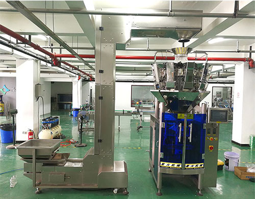 全自動(dòng)顆粒包裝機(jī)設(shè)備展示